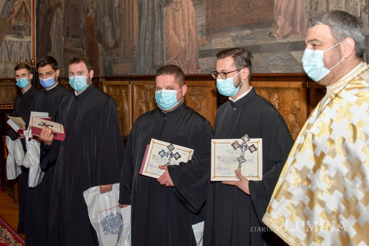 Hirotesii întru duhovnic la Reşedinţa Patriarhală 159223