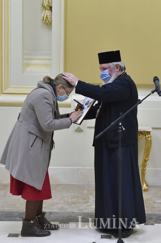 Distincții pentru membrii redacției revistei „Chemarea Credinței” 159311