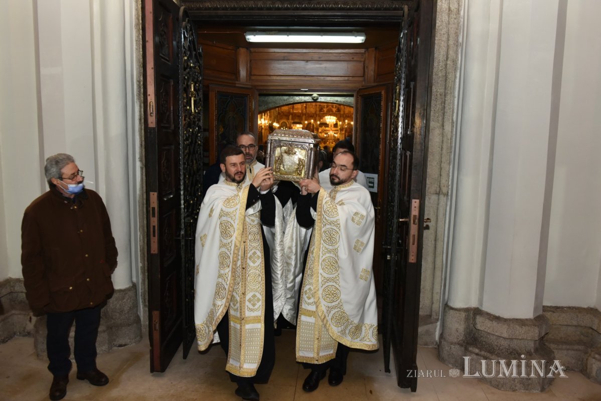 Începutul sărbătorii Sfântului Spiridon la Catedrala Mitropolitană din Bucureşti 159454