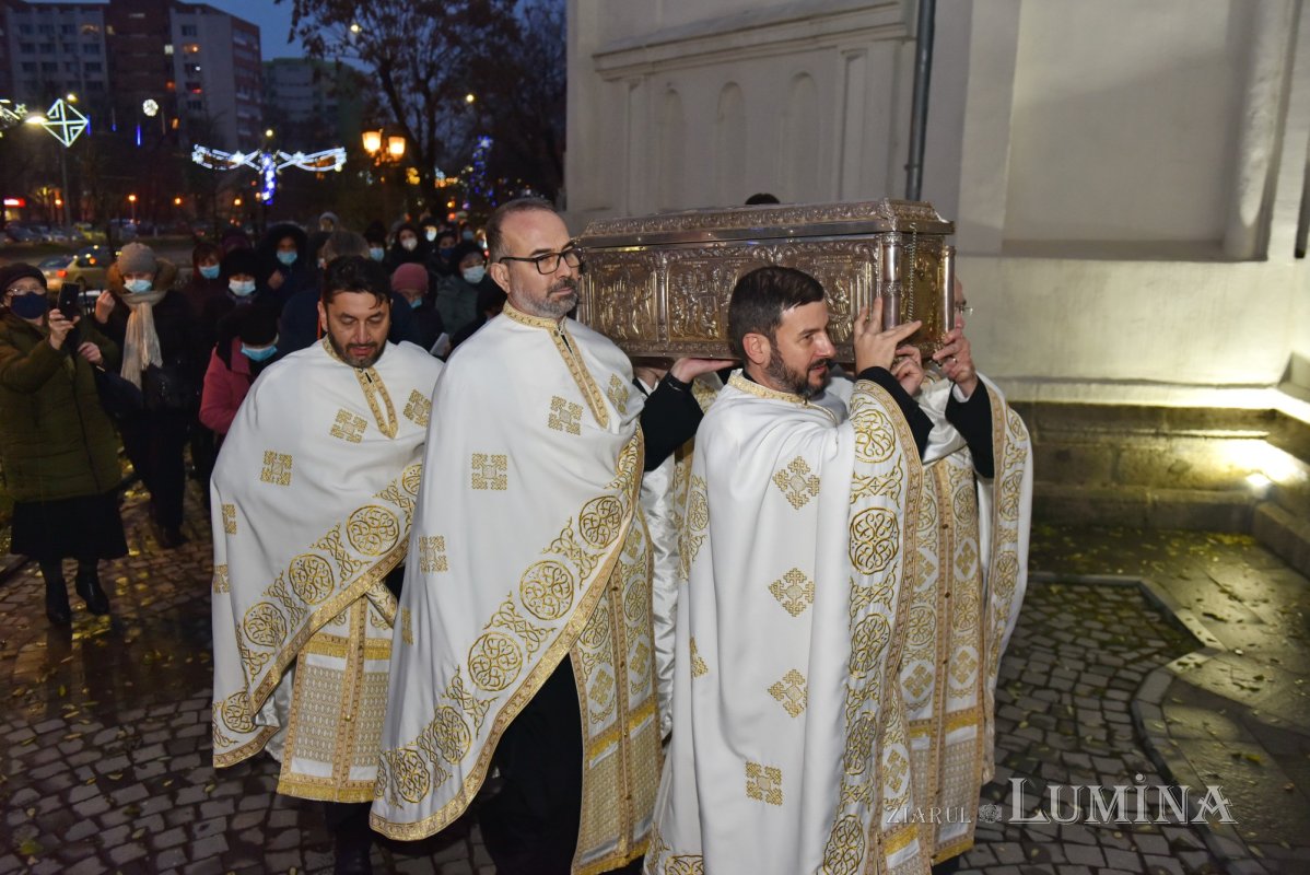 Începutul sărbătorii Sfântului Spiridon la Catedrala Mitropolitană din Bucureşti 159456