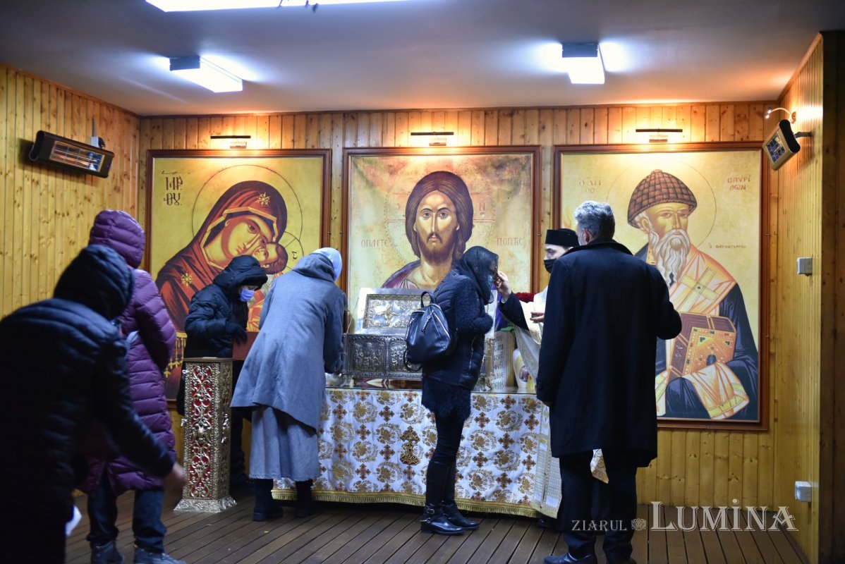 Începutul sărbătorii Sfântului Spiridon la Catedrala Mitropolitană din Bucureşti 159461