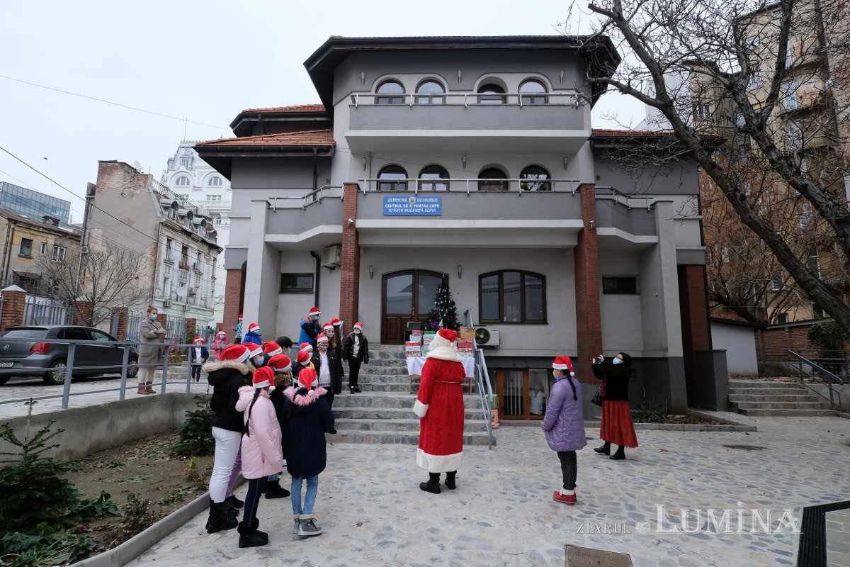 Daruri pentru vârstnicii și copiii de la două așezăminte din Capitală 159990