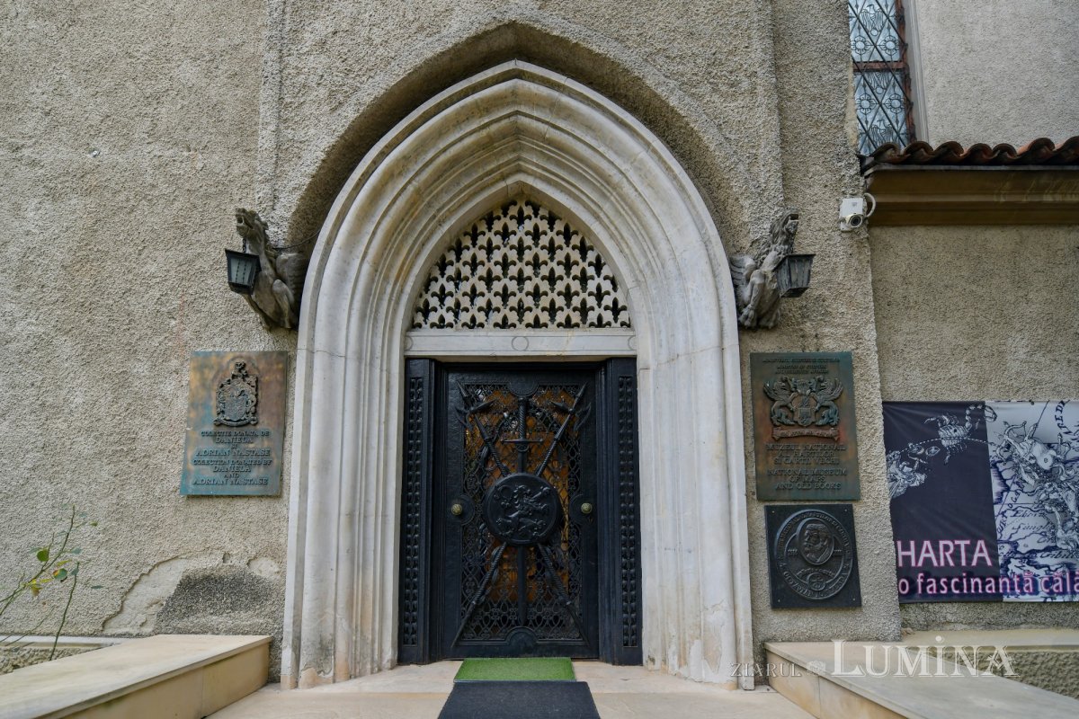 Turul lumii într-o clădire superbă 159878