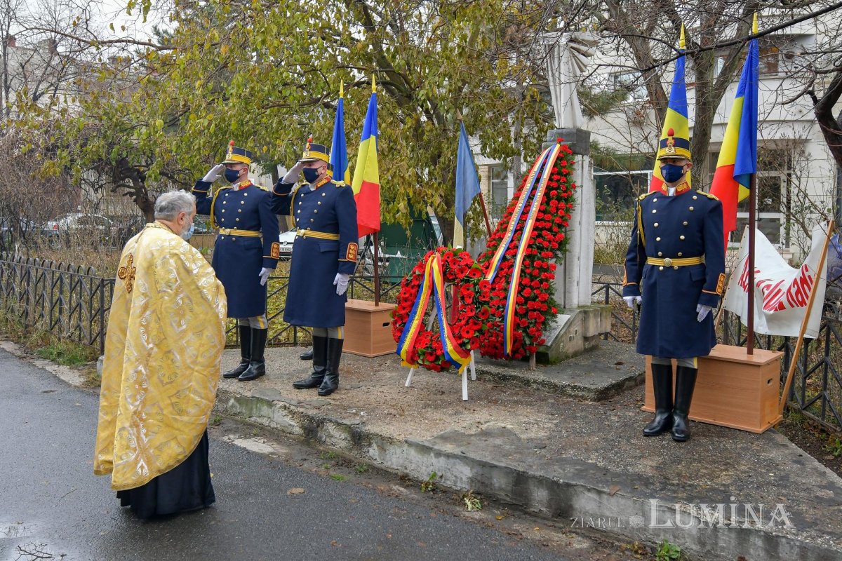 Comemorarea eroilor Revoluţiei la Catedrala Patriarhală și la monumente din Capitală 160398
