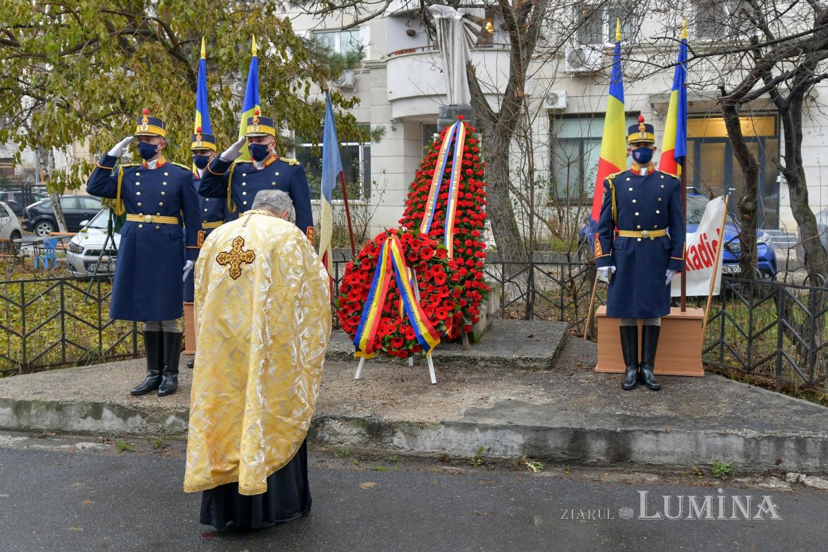 Comemorarea eroilor Revoluţiei la Catedrala Patriarhală și la monumente din Capitală 160399