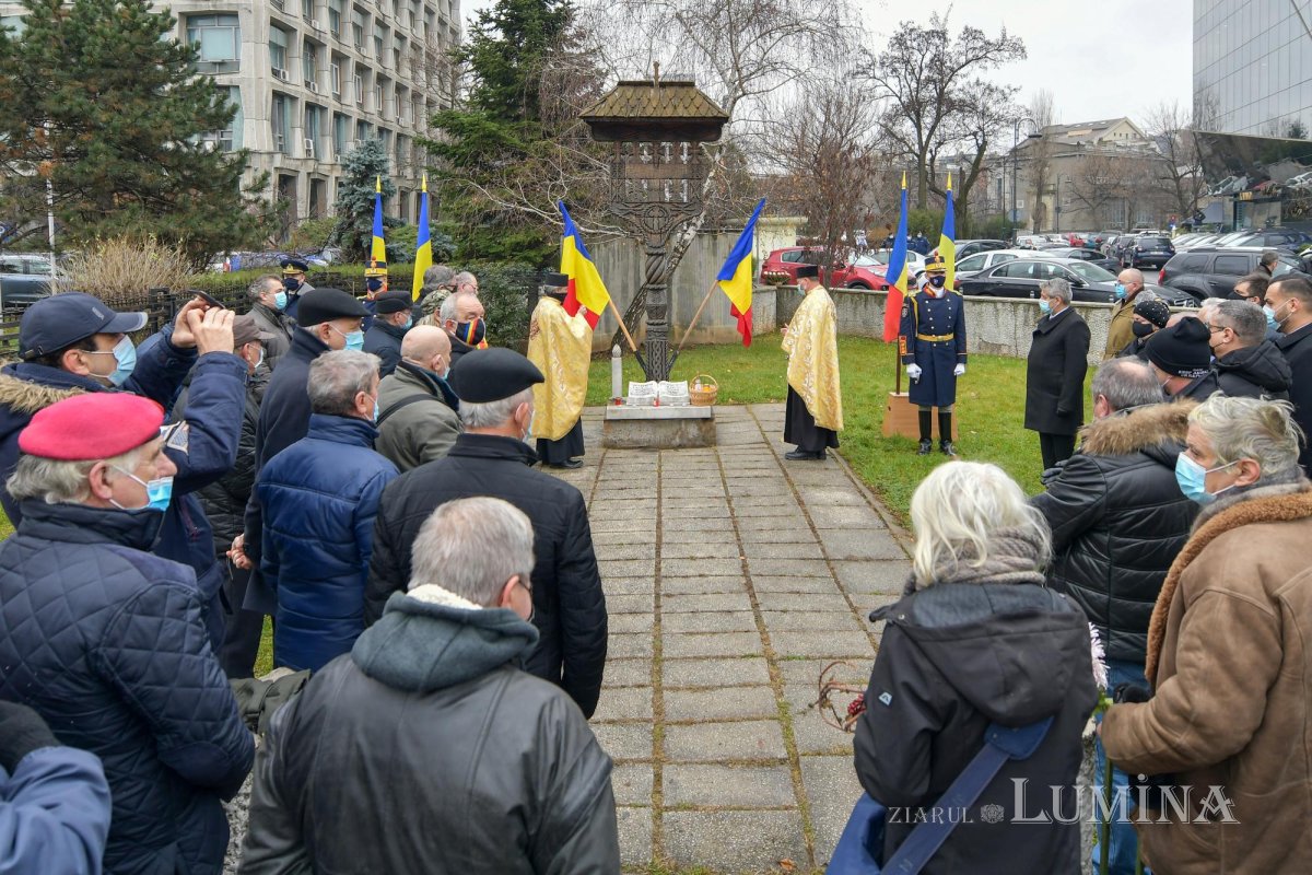 Comemorarea eroilor Revoluţiei la Catedrala Patriarhală și la monumente din Capitală 160405