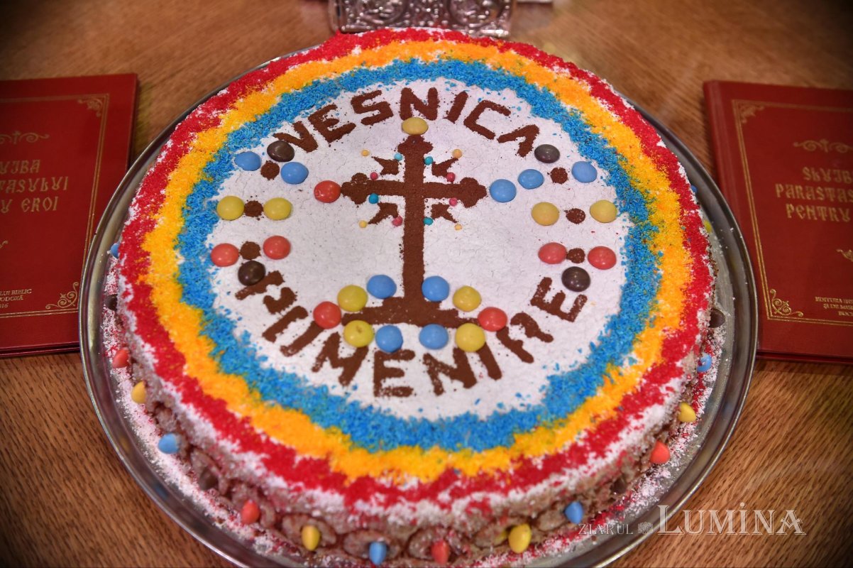 Comemorarea eroilor Revoluţiei la Catedrala Patriarhală și la monumente din Capitală 160406