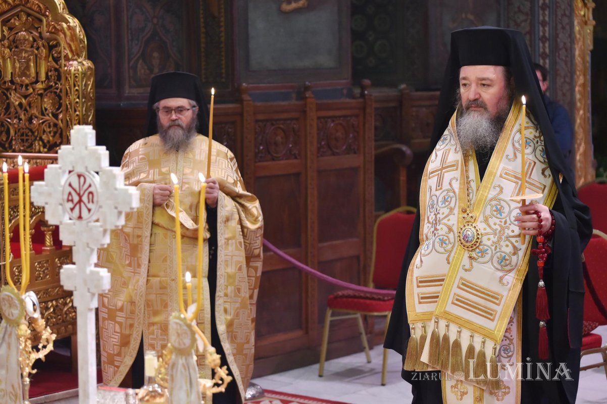 Comemorarea eroilor Revoluţiei la Catedrala Patriarhală și la monumente din Capitală 160410