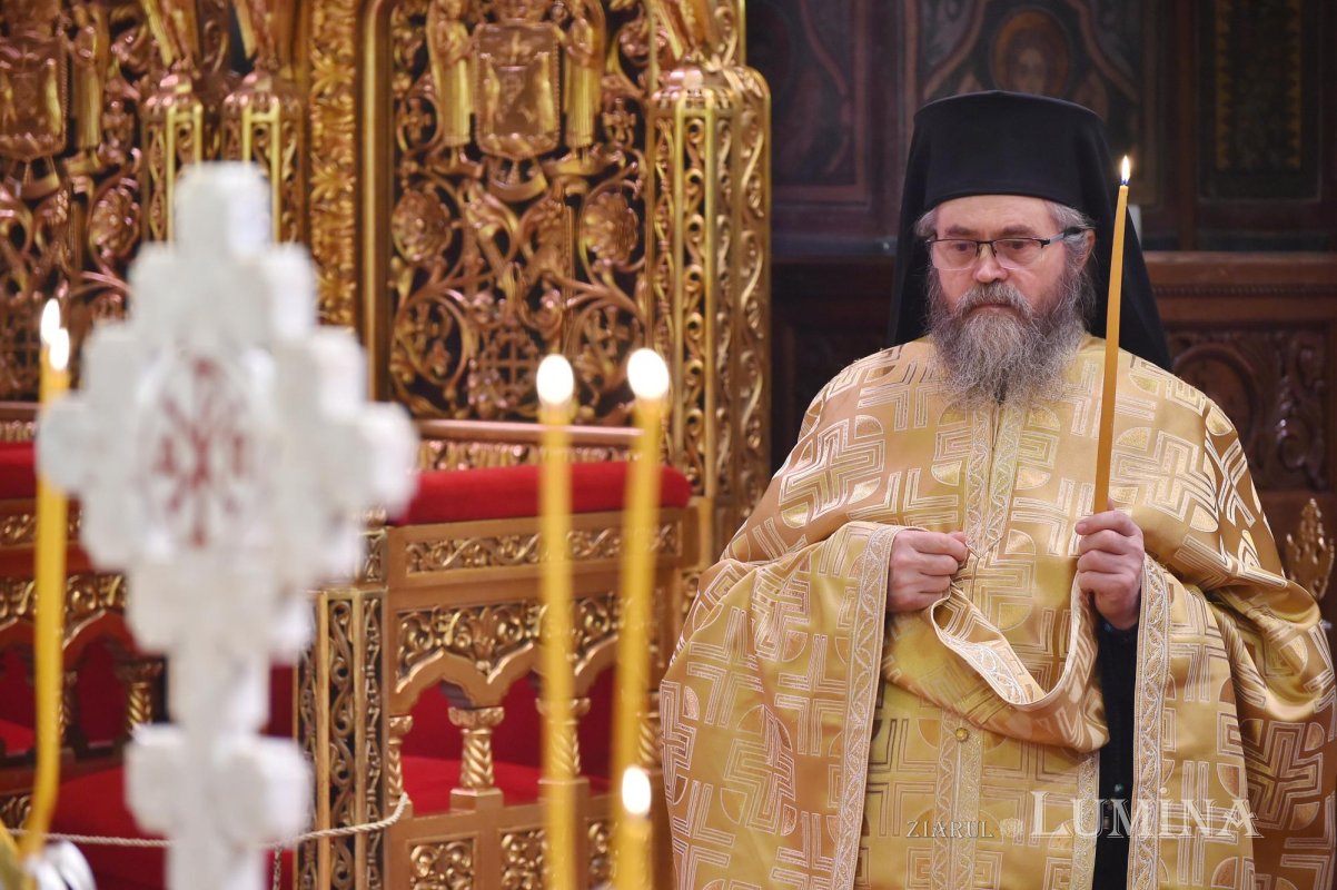 Comemorarea eroilor Revoluţiei la Catedrala Patriarhală și la monumente din Capitală 160411