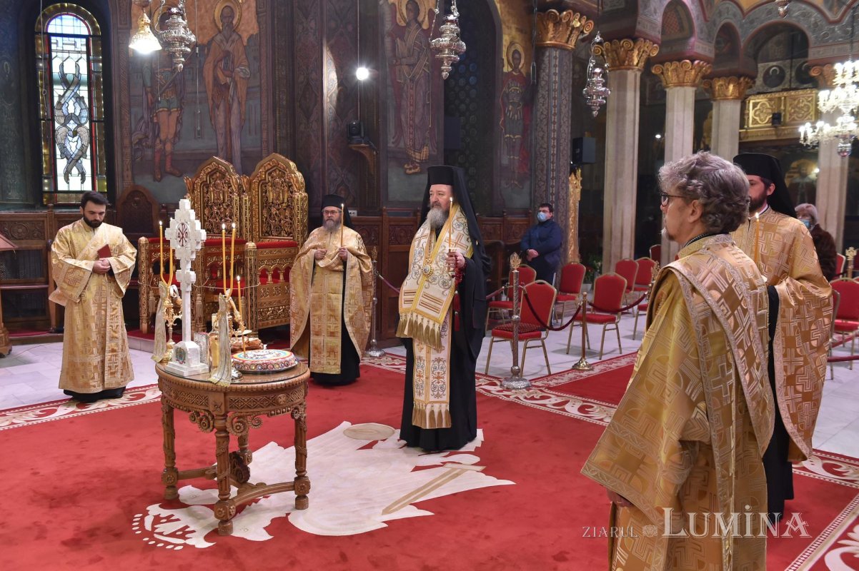 Comemorarea eroilor Revoluţiei la Catedrala Patriarhală și la monumente din Capitală 160413