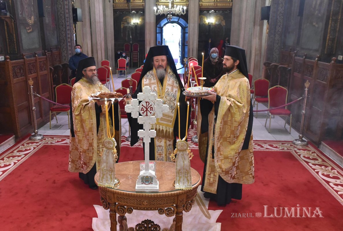 Comemorarea eroilor Revoluţiei la Catedrala Patriarhală și la monumente din Capitală 160416