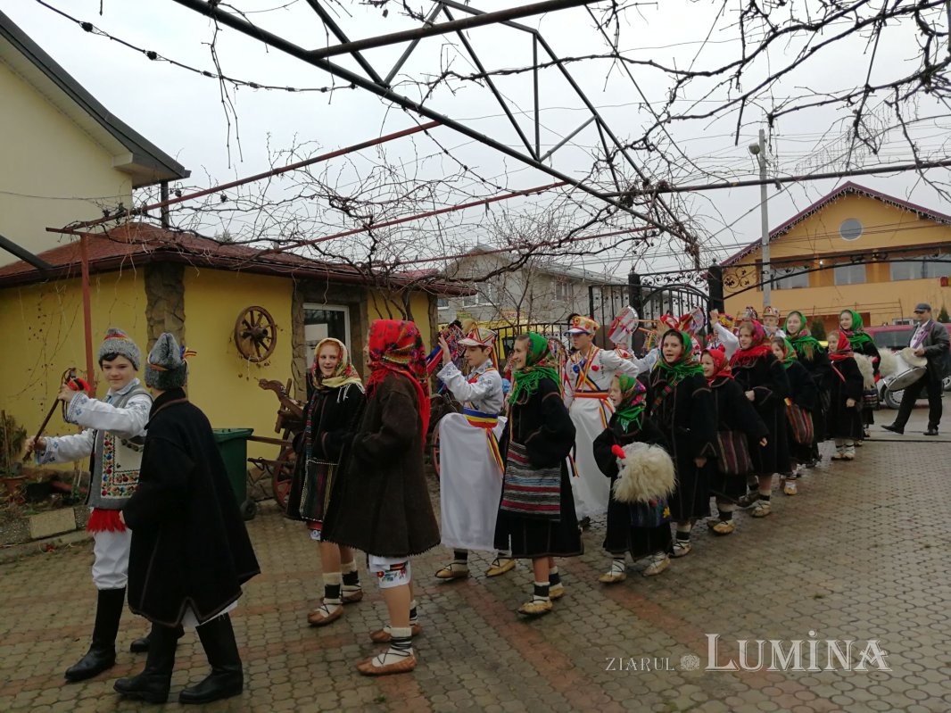 Datinile de iarnă, martori din recuzita de neuitat a copilăriei 160501