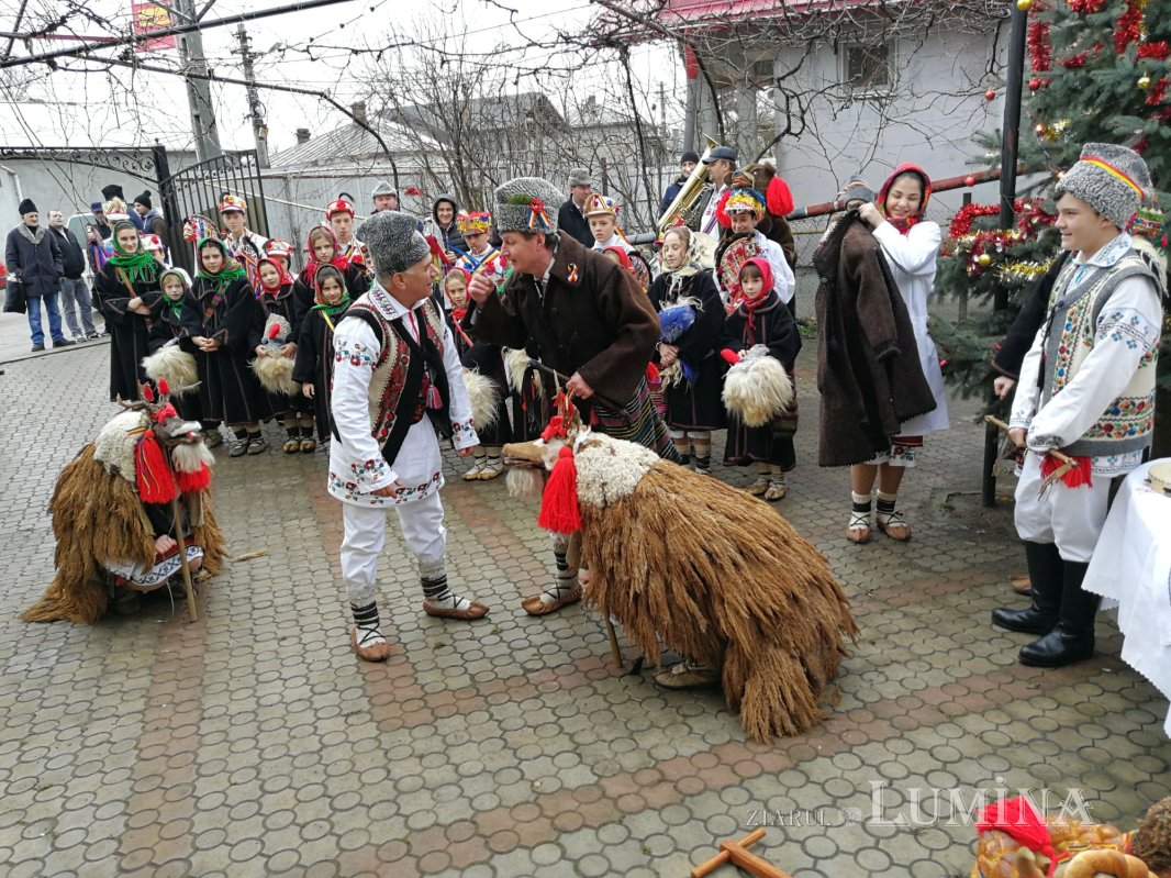 Datinile de iarnă, martori din recuzita de neuitat a copilăriei 160506