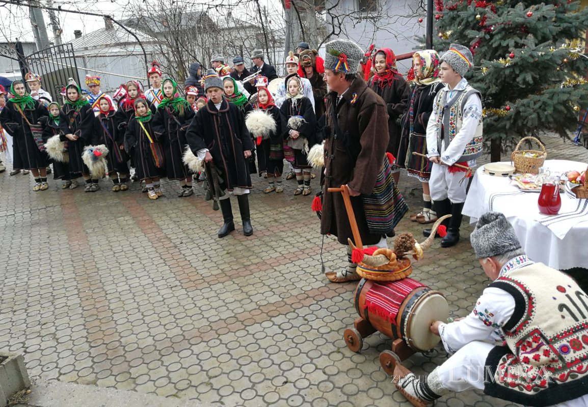 Datinile de iarnă, martori din recuzita de neuitat a copilăriei 160507