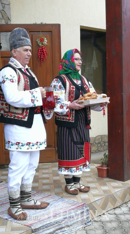 Datinile de iarnă, martori din recuzita de neuitat a copilăriei 160511