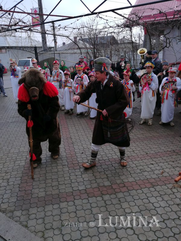 Datinile de iarnă, martori din recuzita de neuitat a copilăriei 160519