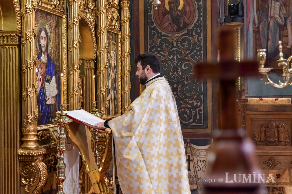 Slujba trecerii dintre ani la Catedrala Patriarhală 160803