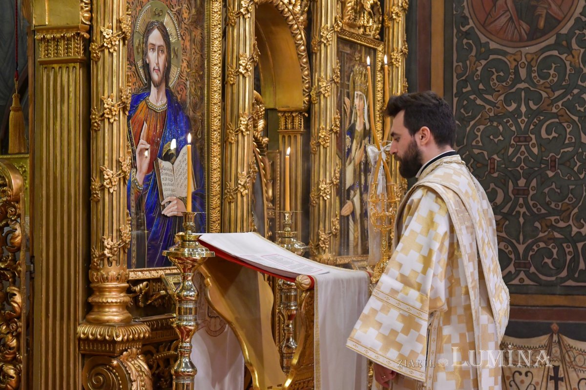 Slujba trecerii dintre ani la Catedrala Patriarhală 160808