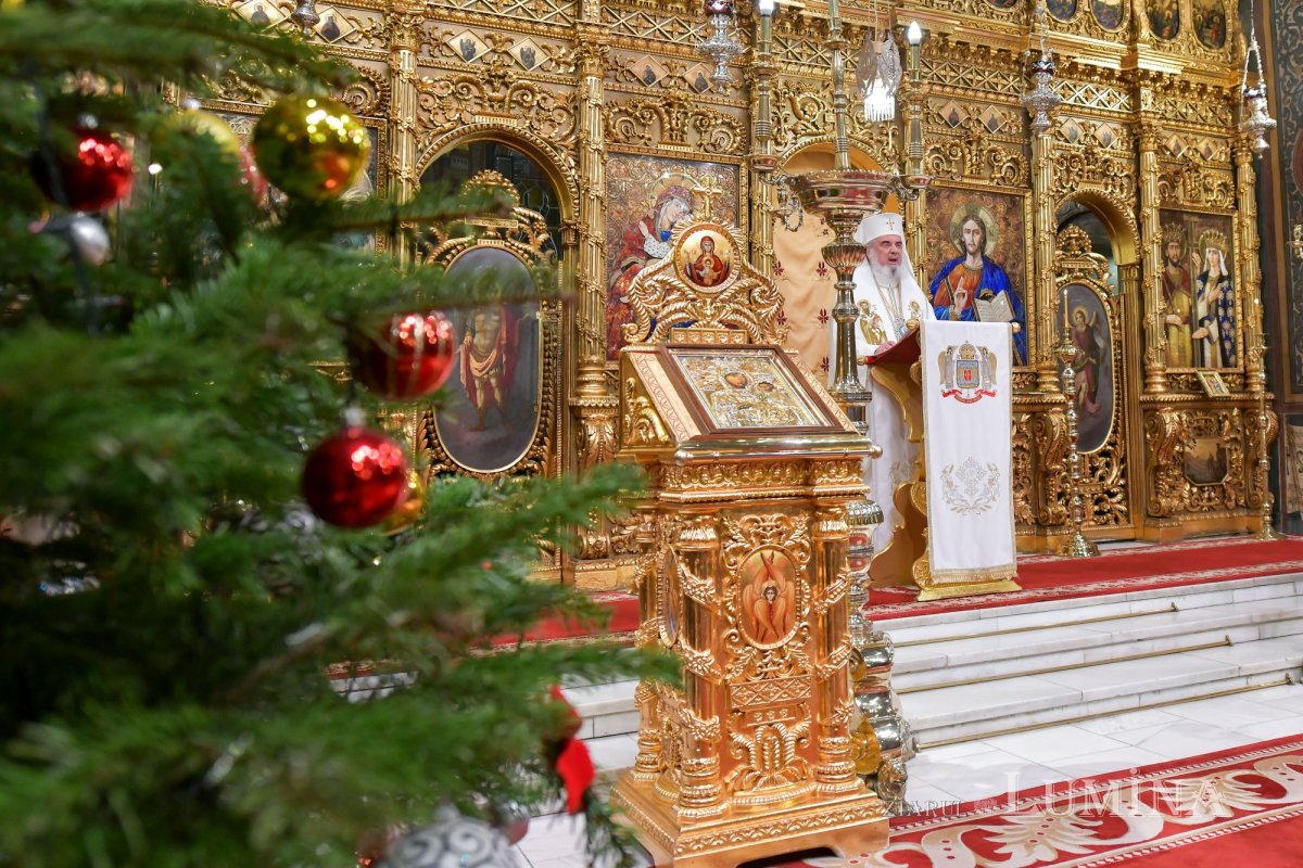 Slujba trecerii dintre ani la Catedrala Patriarhală 160811