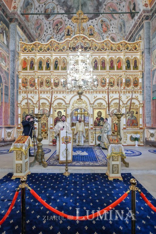 Patriarhul României la Mănăstirea Cernica 160909