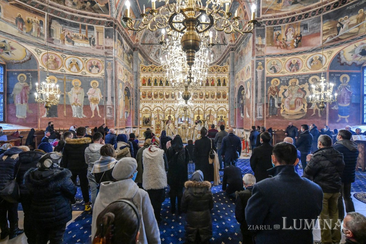 Patriarhul României la Mănăstirea Cernica 160915