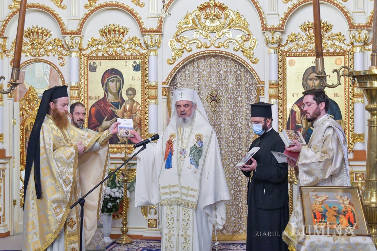 Patriarhul României la Mănăstirea Cernica 160923