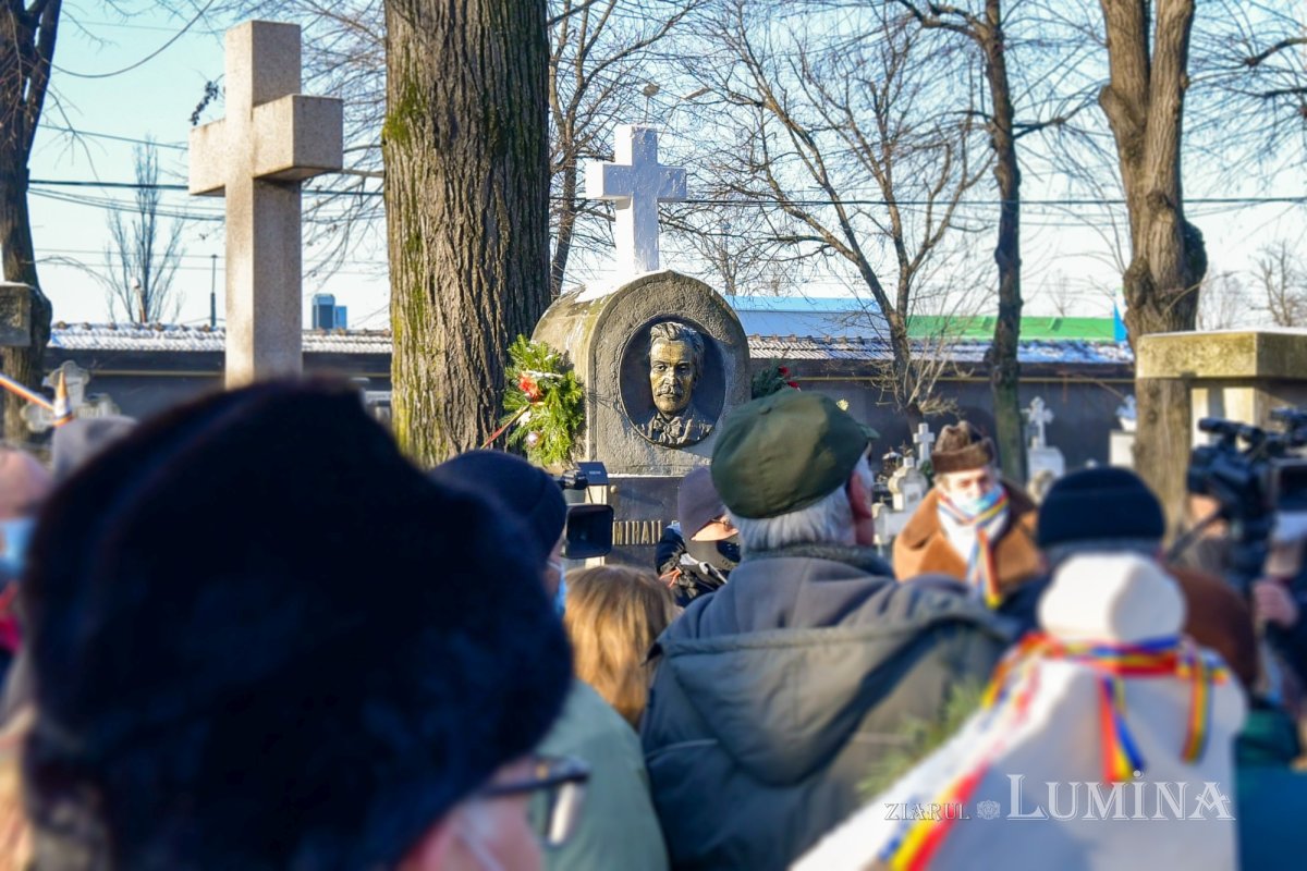 Comemorarea poetului naţional Mihai Eminescu în Capitală 161841