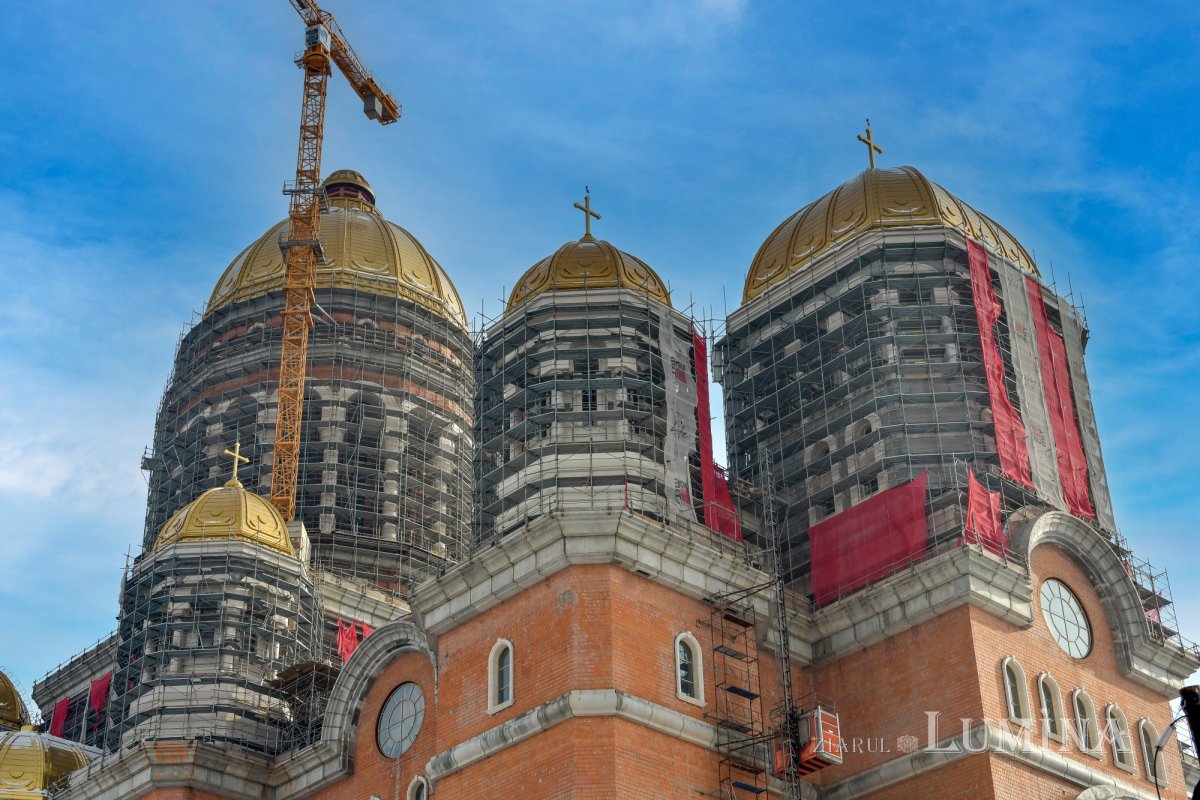 Şantierul Catedralei Naţionale în mijlocul iernii  162219