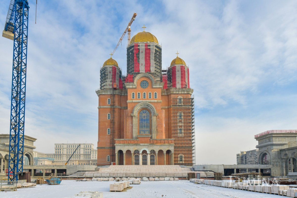 Şantierul Catedralei Naţionale în mijlocul iernii  162245