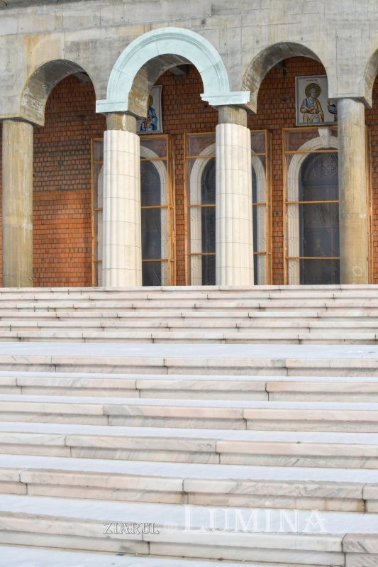 Şantierul Catedralei Naţionale în mijlocul iernii  162248