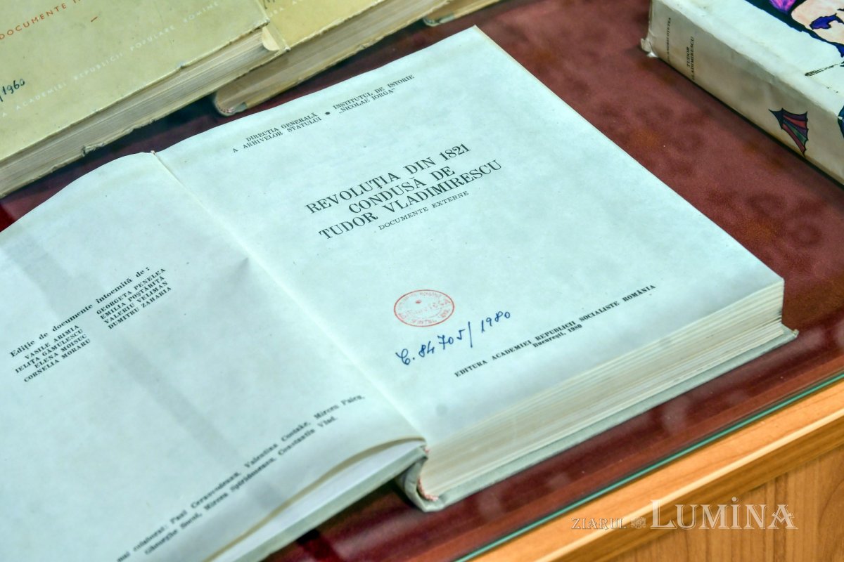 Expoziție dedicată lui Tudor Vladimirescu la Biblioteca Sfântului Sinod 162421