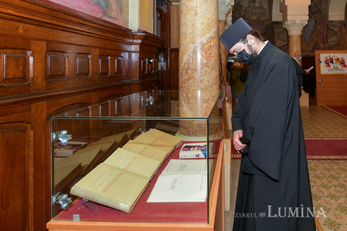 Expoziție dedicată lui Tudor Vladimirescu la Biblioteca Sfântului Sinod 162422