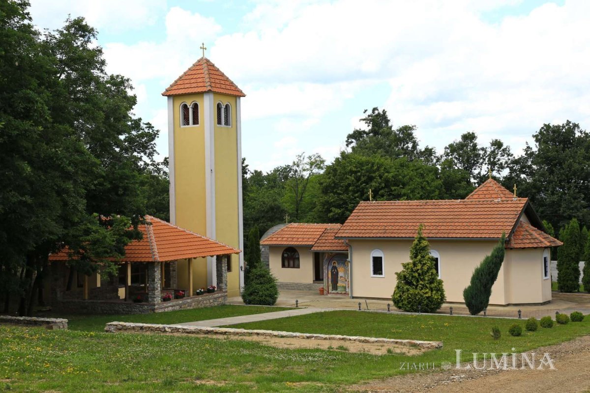 „Întinde-Ţi aripa Ta peste roaba Ta,  că îmi eşti rudă!” 162176