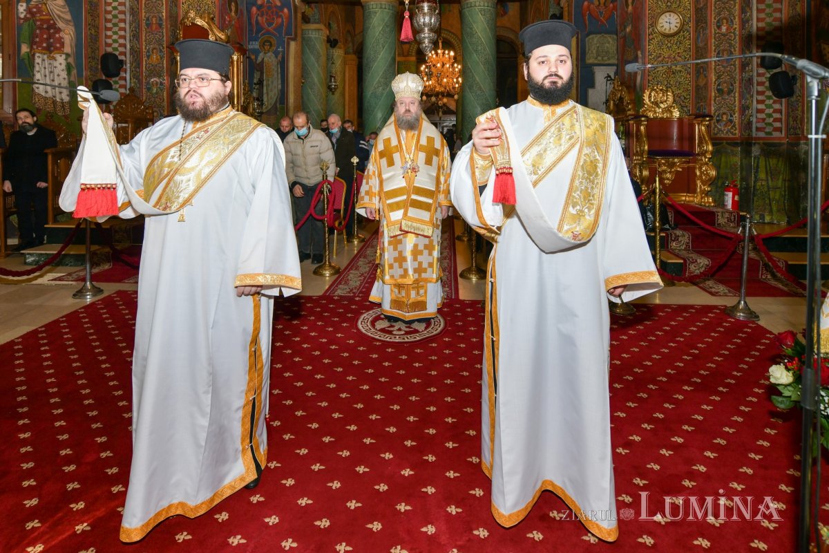 Pomenirea Sfântului Grigorie Teologul la Mănăstirea Radu Vodă 162522