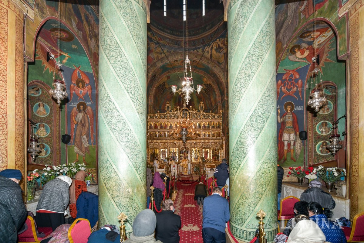 Pomenirea Sfântului Grigorie Teologul la Mănăstirea Radu Vodă 162534