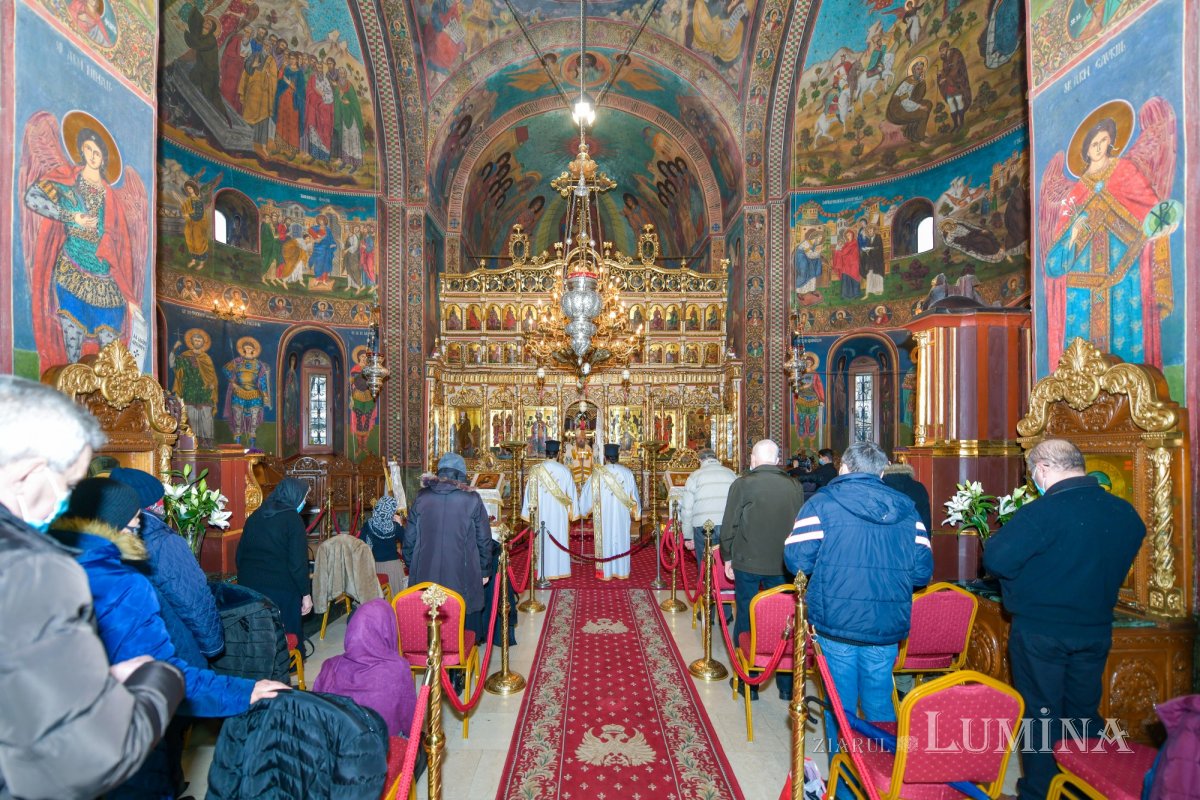 Pomenirea Sfântului Grigorie Teologul la Mănăstirea Radu Vodă 162535