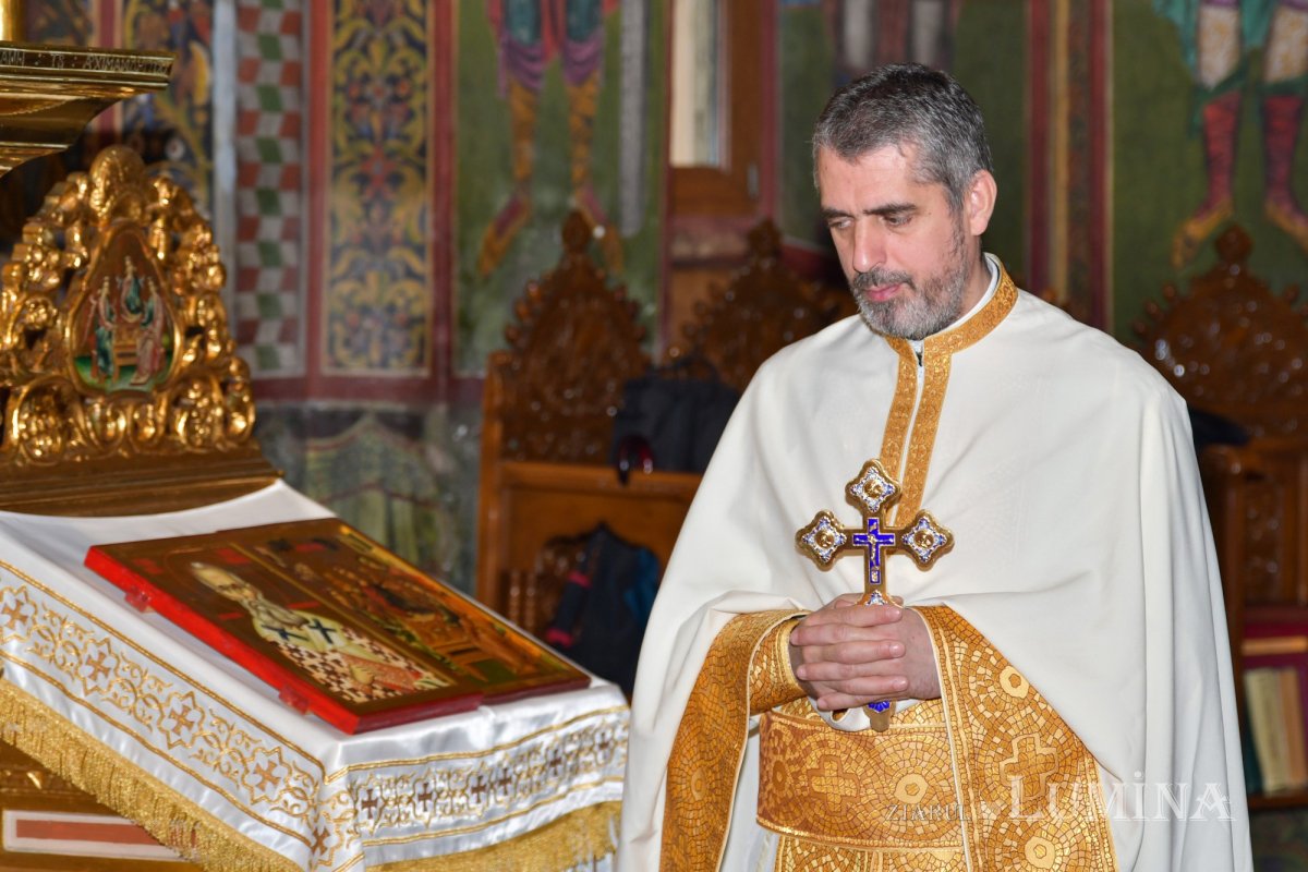 Pomenirea Sfântului Grigorie Teologul la Mănăstirea Radu Vodă 162545