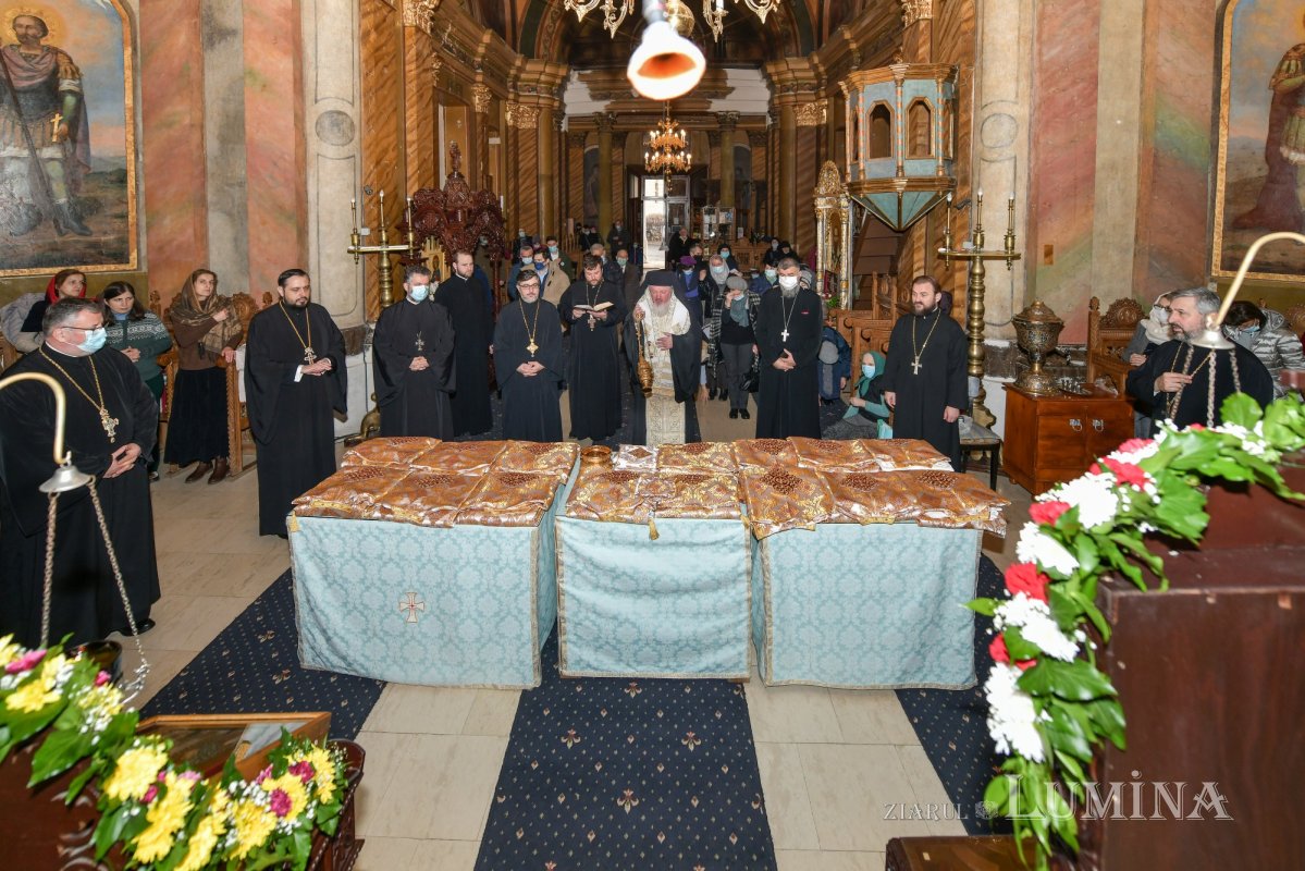 Ocrotitorii şcolilor teologice cinstiţi la Facultatea „Justinian Patriarhul” din Bucureşti 162872