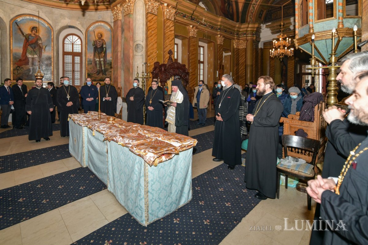 Ocrotitorii şcolilor teologice cinstiţi la Facultatea „Justinian Patriarhul” din Bucureşti 162874