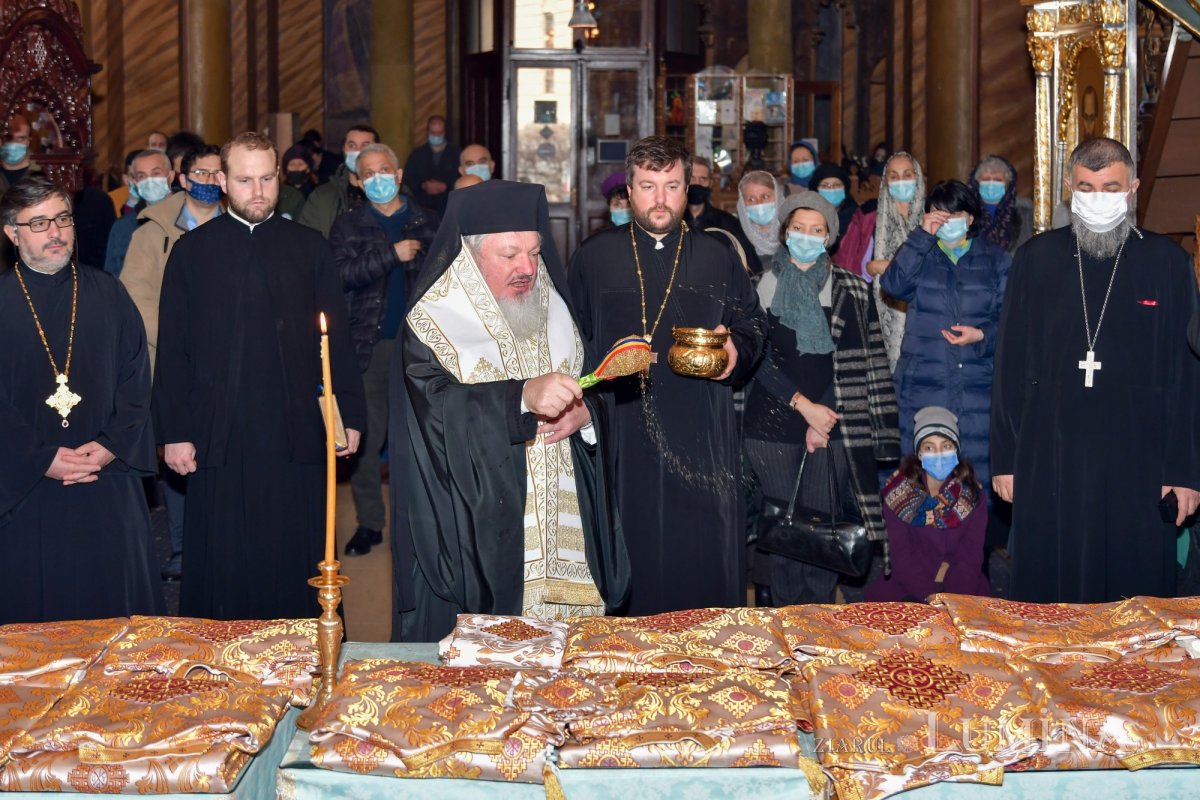Ocrotitorii şcolilor teologice cinstiţi la Facultatea „Justinian Patriarhul” din Bucureşti 162877
