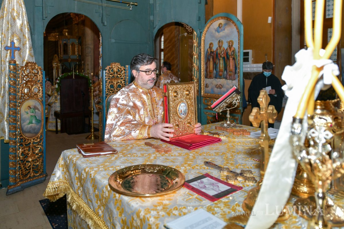 Ocrotitorii şcolilor teologice cinstiţi la Facultatea „Justinian Patriarhul” din Bucureşti 162880