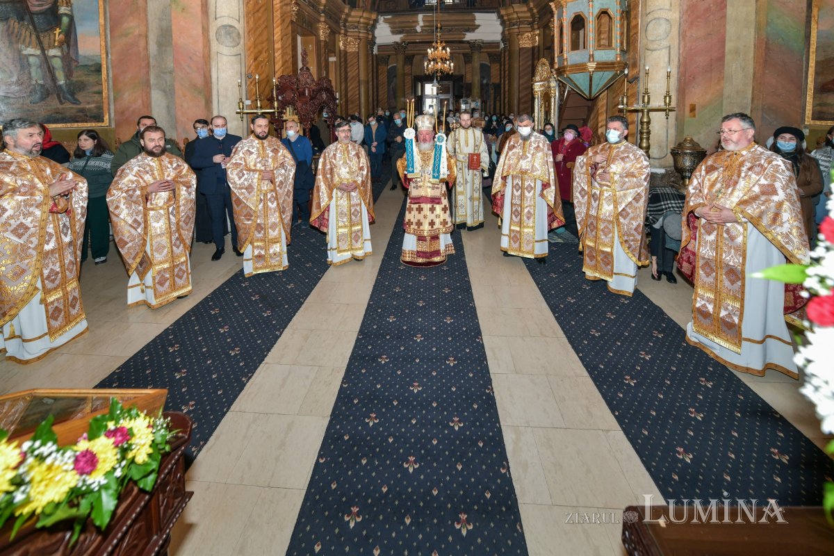 Ocrotitorii şcolilor teologice cinstiţi la Facultatea „Justinian Patriarhul” din Bucureşti 162890