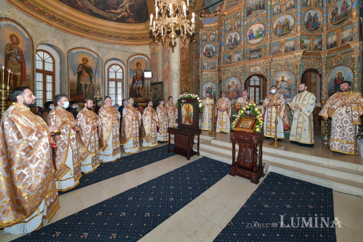 Ocrotitorii şcolilor teologice cinstiţi la Facultatea „Justinian Patriarhul” din Bucureşti 162906