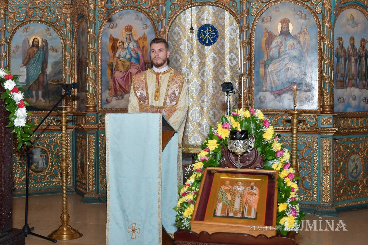 Ocrotitorii şcolilor teologice cinstiţi la Facultatea „Justinian Patriarhul” din Bucureşti 162911