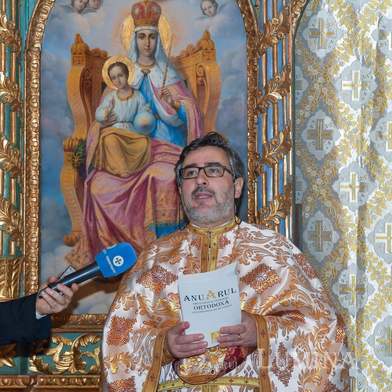 Ocrotitorii şcolilor teologice cinstiţi la Facultatea „Justinian Patriarhul” din Bucureşti 162920