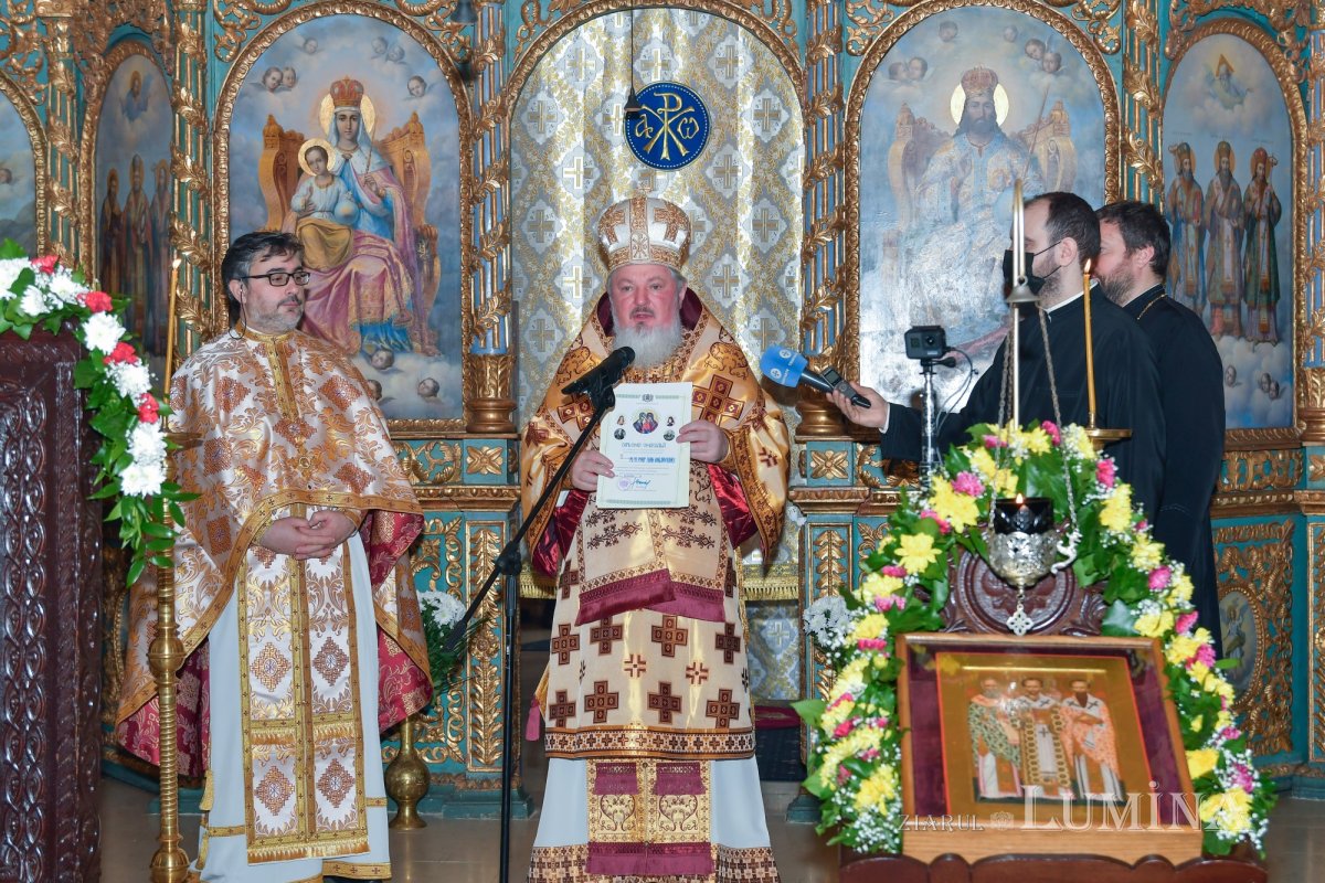 Ocrotitorii şcolilor teologice cinstiţi la Facultatea „Justinian Patriarhul” din Bucureşti 162923