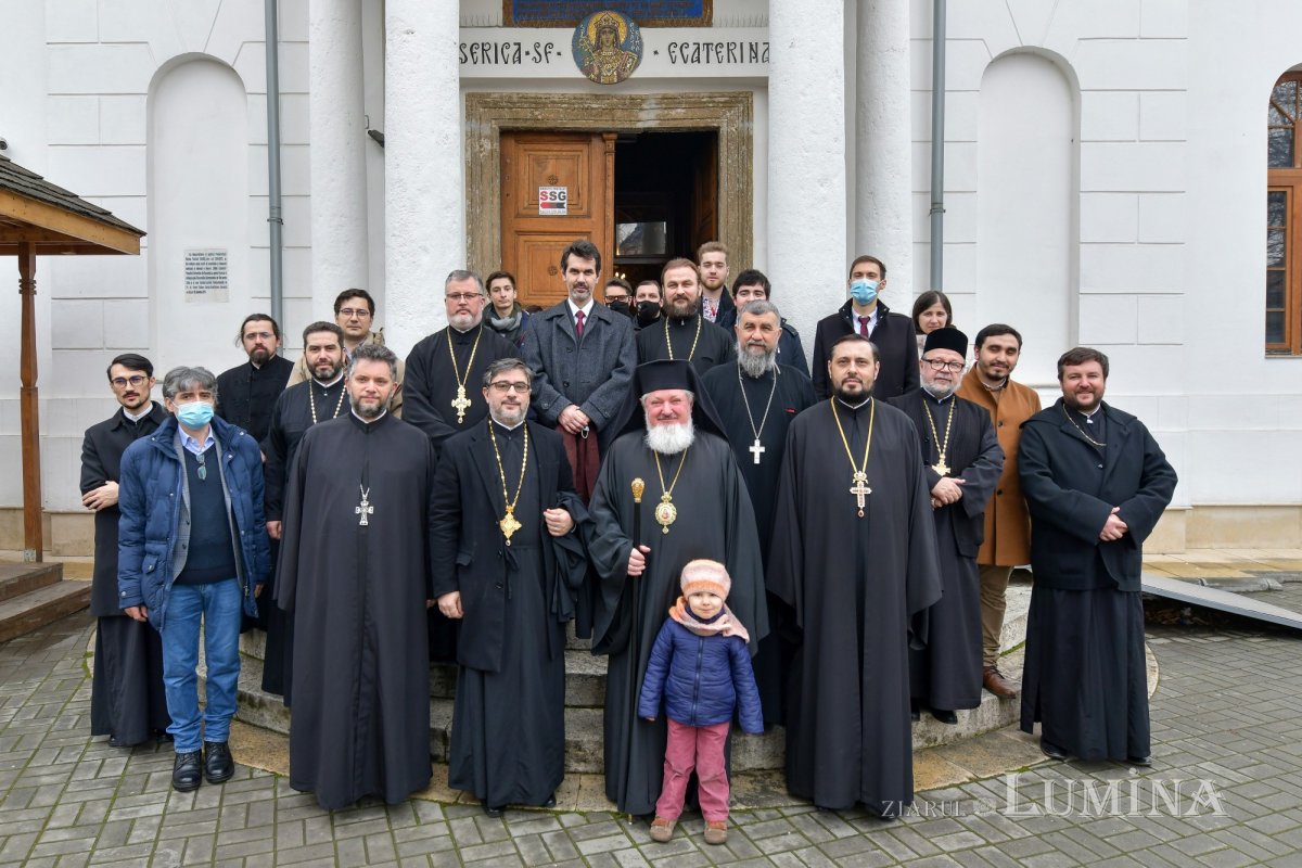 Ocrotitorii şcolilor teologice cinstiţi la Facultatea „Justinian Patriarhul” din Bucureşti 162927