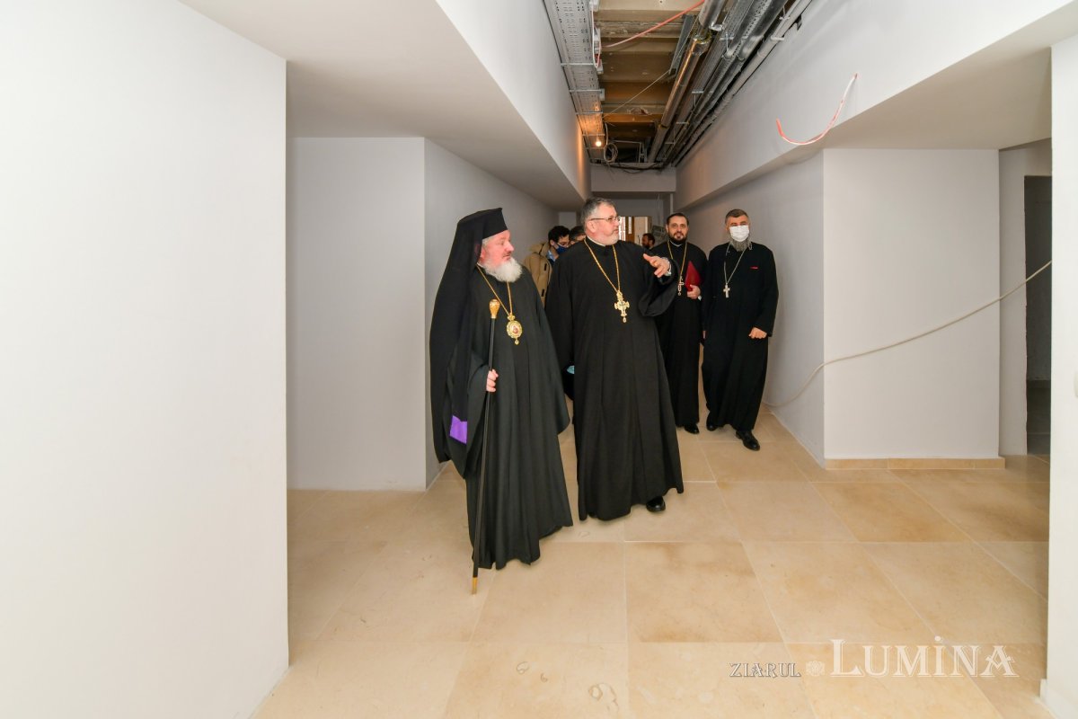 Ocrotitorii şcolilor teologice cinstiţi la Facultatea „Justinian Patriarhul” din Bucureşti 162939