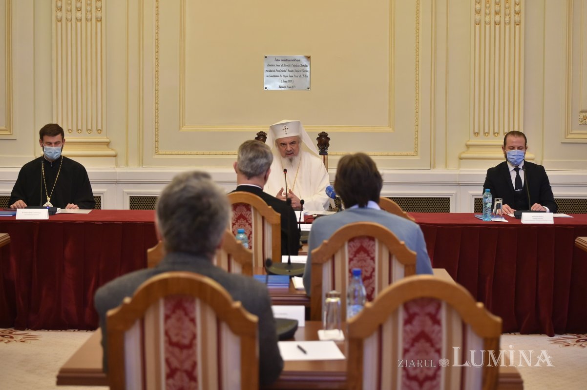 Ședință de constituire a Comisiei de Pictură Bisericească 163027