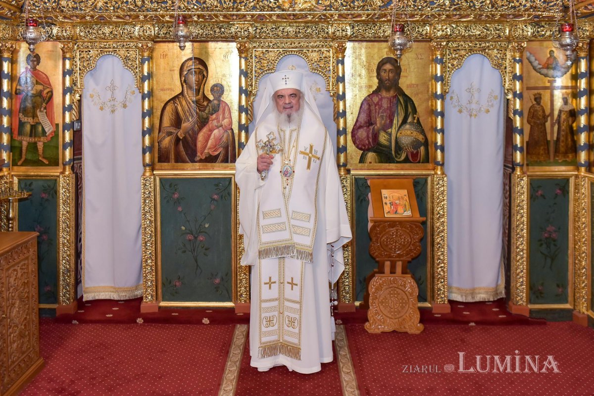 „Vocaţia omului este comuniunea cu Dumnezeu în timp şi în veşnicie” 163084